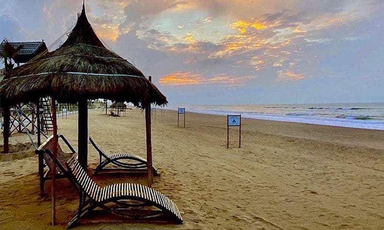 Best Odisha Tour Packages: From Beaches to Heritage Sites